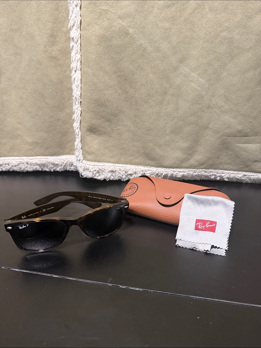 Ray-Ban Tortoiseshell Wayfarer Sunglasses with Brown Lenses